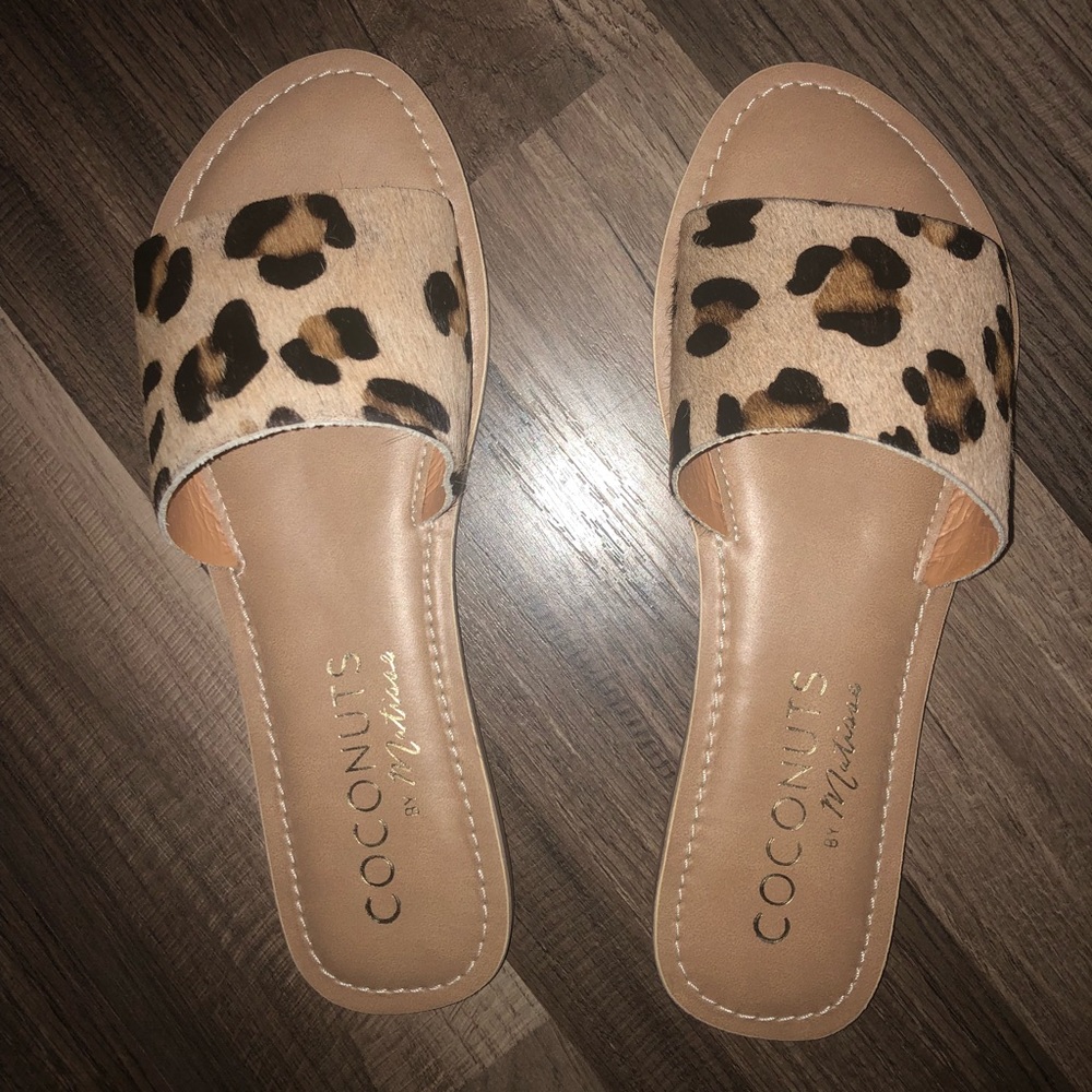 Cowhide cheetah sandals